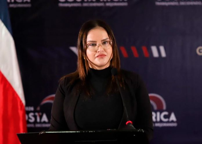 costa-rica2 Acusan a ministra de Salud de Costa Rica de pagar trol para atacar periodistas