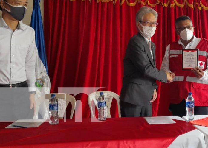 Gobierno de Japón entrega ambulancia a Cruz Roja Filial Granada