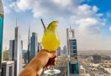 Dubái «baja el gas» a las restricciones del alcohol para atraer más turistas Foto: Alcohol en Dubái bajará de precio / GETTY