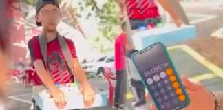 Niño genio de matemáticas vende dulces en las calles