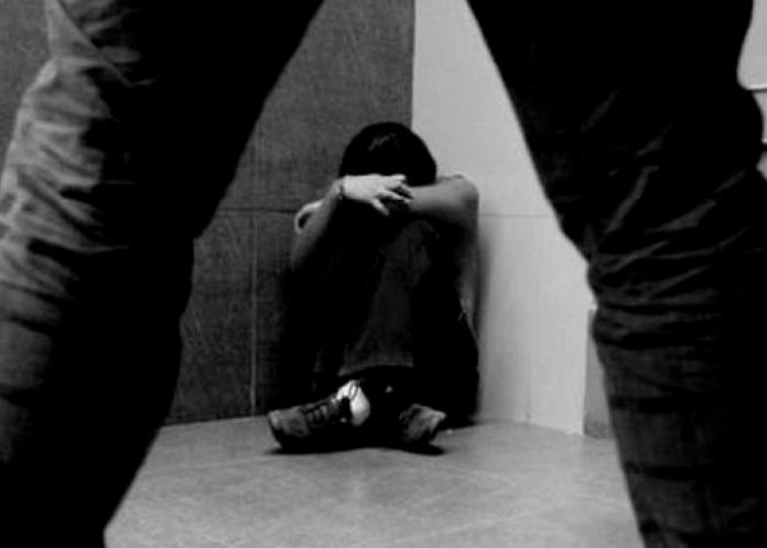 españa2 Reducen condena un hombre que violó a su sobrina de 8 años en España