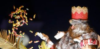 Falla mecánica en la carroza de los Reyes Magos en España dejó 11 heridos