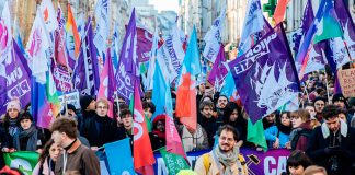 Huelga masiva en Francia contra la reforma de pensiones de Macron