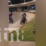 VIDEO: «Estamos hartos», reacción a motorizados de carreras ilegales en el 7 Sur Foto: Causan caos las carreras ilegales en el 7 Sur, Managua / TN8
