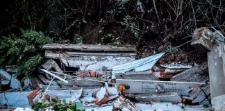 Lluvia en el sur de Italia provoca que decenas de ataúdes terminen en un río