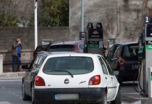 Jornada de paro en las gasolineras de Italia contra medidas del Gobierno Jornada de paro en las gasolineras de Italia contra medidas del Gobierno