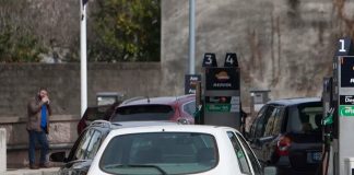 Jornada de paro en las gasolineras de Italia contra medidas del Gobierno
