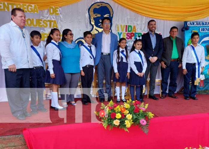 jino-mus-1 Foto: Entregan orquesta sinfónica para un instituto de Jinotega / TN8