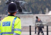 ¡Escándalo! 16 policías de Londres acusados por delitos sexuales ¡Escándalo! 16 policías de Londres acusados por delitos sexuales