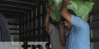 Foto: Entrega de maletas escolares en la Isla de Ometepe / TN8