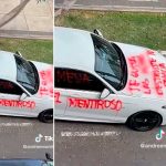 Mujer indignada pinta el carro de su infiel esposo por «mujeriego y mentiroso” Mujer pinta carro de su esposo infiel