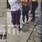 Desalmado y cobarde casi mata a su «ex» con un cuchillo en Masaya Foto: Ataque violento de un hombre contra una mujer en Masaya / TN8
