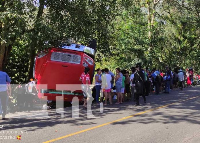 mat-cam-2 Foto: Camión ganadero sufre accidente en Matagalpa / TN8