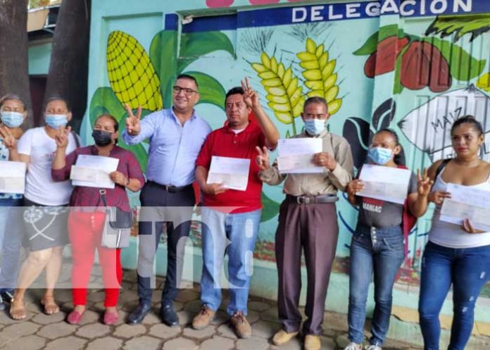 Foto: Entrega de desembolso del MEFCCA a protagonistas del MEFCCA / TN8