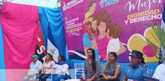 Foto: Presentación de la Cartilla Mujer y Derechos en el Mercado Oriental / TN8