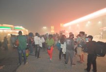 Más de 3 mil migrantes evacuados y 70 intoxicados tras un incendio en México Más de 3 mil migrantes evacuados y 70 intoxicados tras un incendio en México