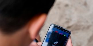 Alumnos de secundaria en México intoxicados por reto viral en TikTok