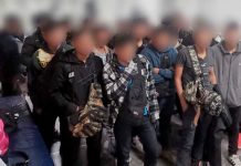 Capturan a «coyotes» con 57 migrantes guatemaltecos en carretera de México Capturan a "coyotes" con 57 migrantes guatemaltecos en carretera de México