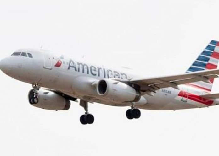 En pleno vuelo, pasajero se agarró a golpes con su compañero por 