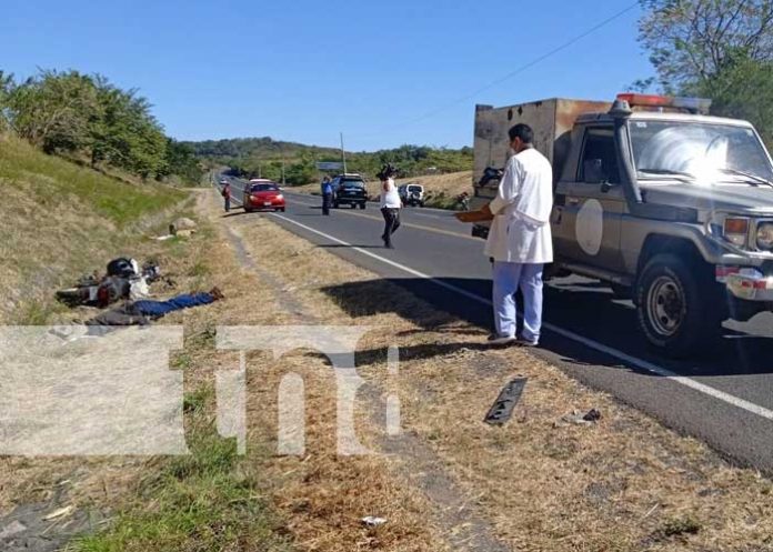 mul-ac-1 Foto: Escena de accidente de tránsito en Nicaragua / TN8