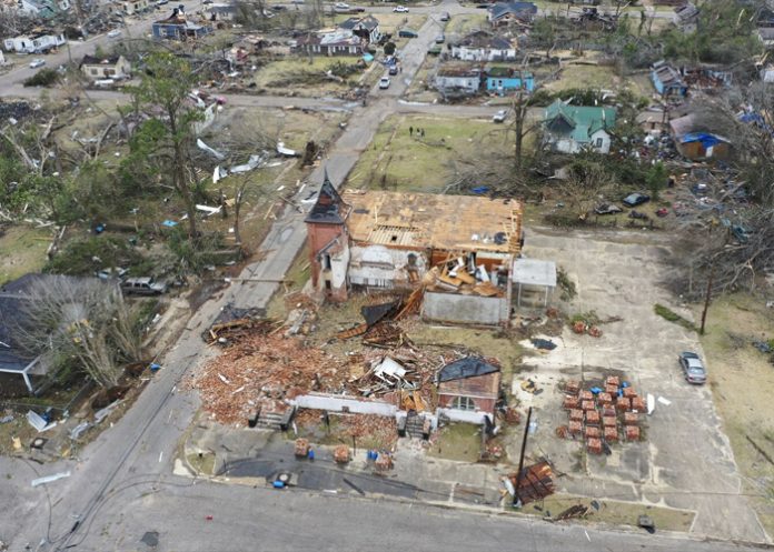 nado Tornados azotan el sureste de Estados Unidos deja 9 muertos