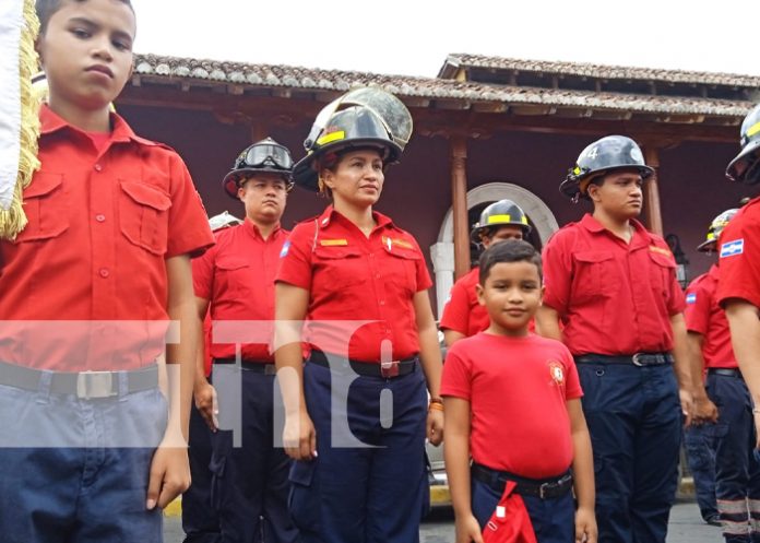Cuerpo de Bomberos de Granada celebra 51 años de disciplina, honor y abnegación