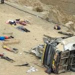 Al menos 25 muertos tras caer un autobús en un precipicio en Perú