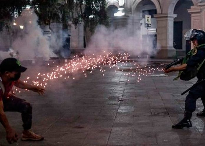 Presidenta designada de Perú, Dina Boluarte, pide adelanto electoral