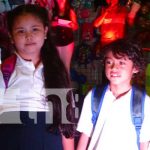 Regreso a clases con promociones en el mercado Ernesto Fernández, Masaya Foto: Noches de compras de artículos escolares en Masaya / TN8