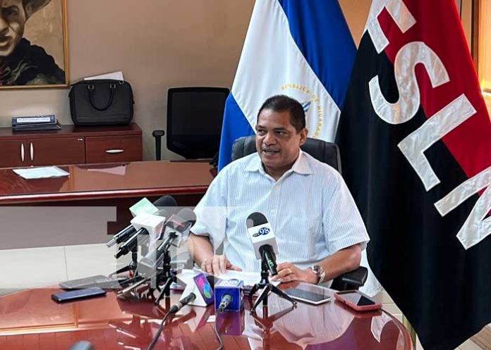 sis-con-2 Foto: Conferencia de prensa de Hacienda en Nicaragua / TN8