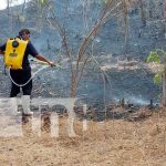 Foto: Incendio en maleza, cerca de colegio rural en Somoto / TN8