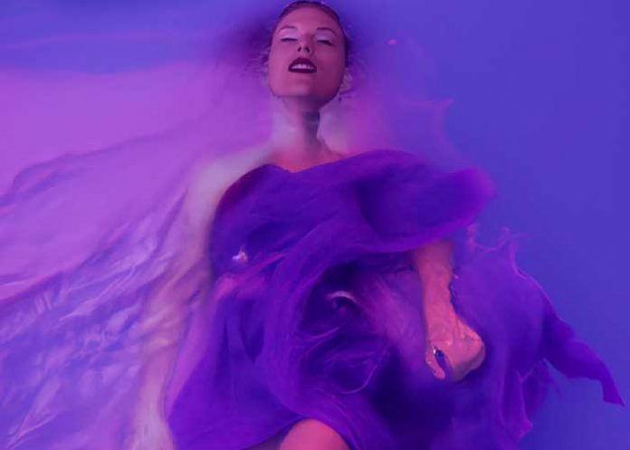 Taylor Swift sorprende con video de 