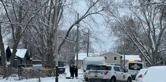 Dos estudiantes muertos y un maestro herido tras tiroteo en una escuela de Iowa