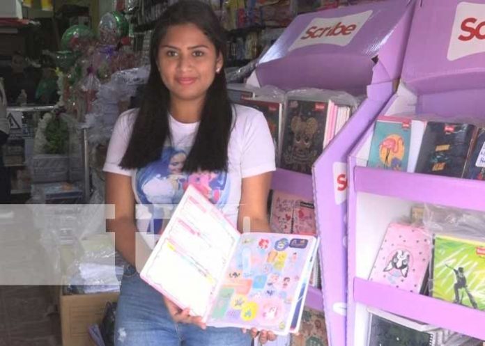 Foto: Variedad de útiles escolares en mercados de Estelí / TN8