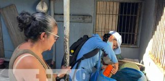 Foto: Aplicación de BTI en barrios de Managua / TN8