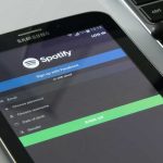 ¿Sabías que Spotify te permite espiar a tus amigos?