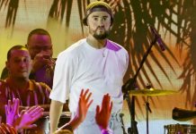 Video: Bad Bunny hace horrible cara a Adele luego de perder contra ella Video: Bad Bunny hace horrible cara a Adele luego de perder contra ella