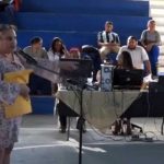 Maestra queda en ridículo al pedirle que hable en inglés: “I am diploma” Maestra queda en ridículo al pedirle que hable en inglés: “I am diploma”