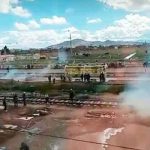 Represión y disparos contra manifestantes en el aeropuerto de Juliaca en Perú
