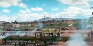Represión y disparos contra manifestantes en el aeropuerto de Juliaca en Perú
