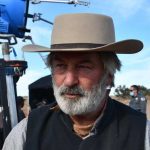 Alec Baldwin recibe nueva demanda por tiroteo en rodaje de “Rust” Alec Baldwin recibe nueva demanda por tiroteo en rodaje de “Rust”