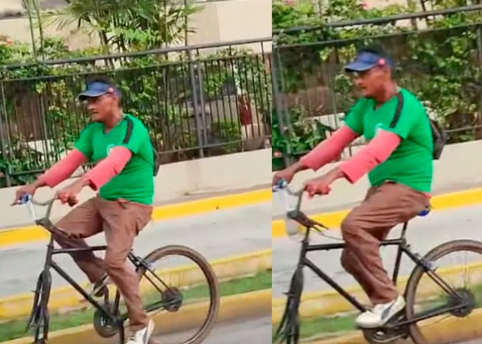 ¡Clase ingenio! Se hace viral al manejar bicicleta con una sola llanta