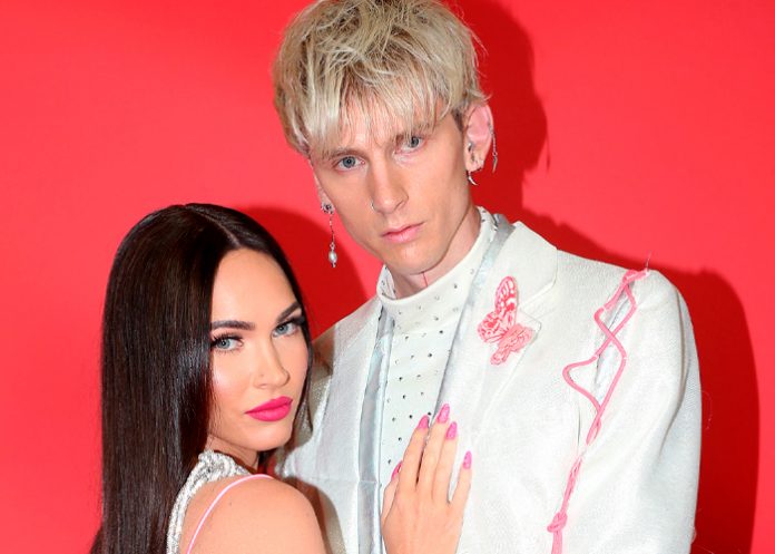 Megan Fox borra fotos de su prometido Machine Gun Kelly
