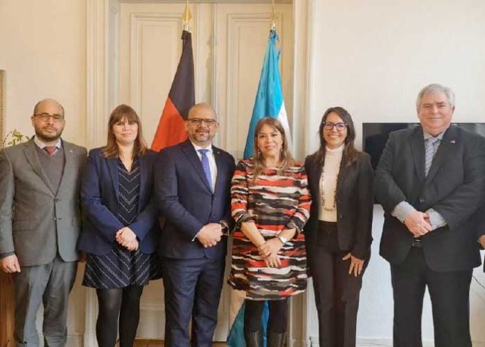Nicaragua sostuvo encuentro con secretario general del SICA en Berlín