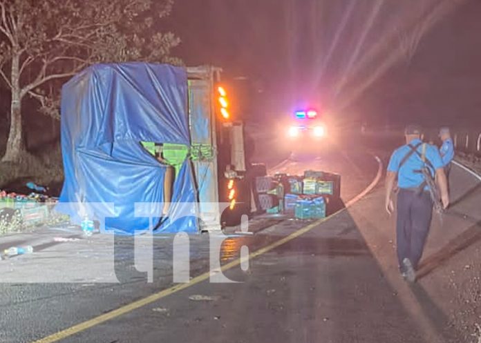 Vuelco de camión con queso dejó un fallecido y 7 lesionados en el Caribe Sur