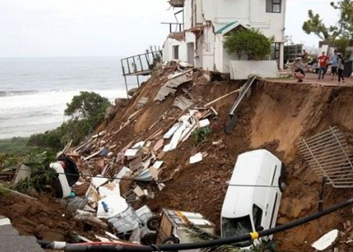 1 Mueren seis personas por intensas lluvias en Sudáfrica