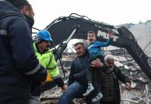 Turquía continúa con labores de rescates solo en dos provincias más afectadas