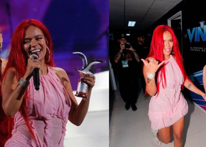 Karol G regala su gaviota de oro en Viña del Mar pero se la rechazan