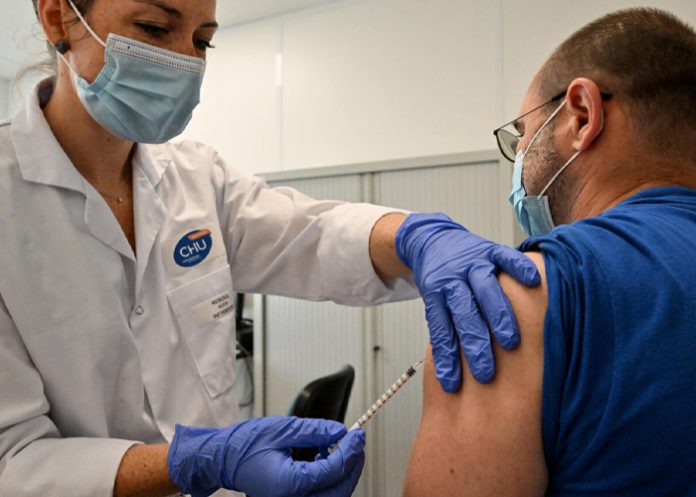 1 Los enfermos de sida amenazados por une forma grave de viruela del mono