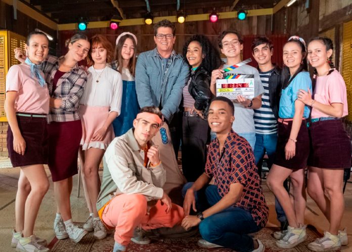 1 Carlos Vives vuelve a la actuación con una serie de Disney